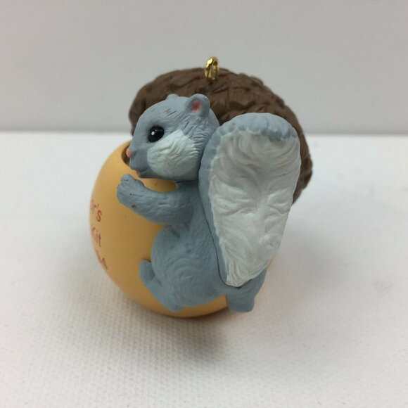 Hallmark Keepsake Squirrel Ornament Collectors Survival Kit '94 Cookie Jar Acorn - Picture 2 of 9